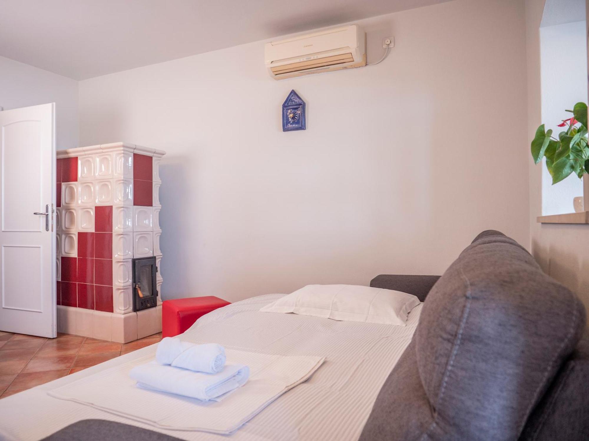 Apartment Jelka- Center Of Hvar Town Exterior foto